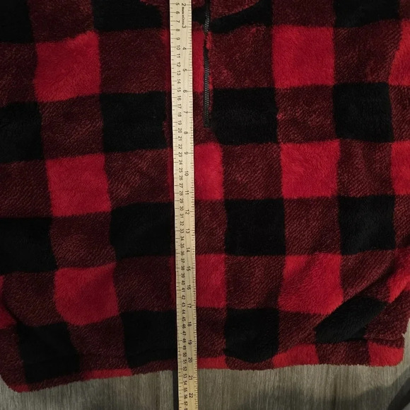 SO Women's Red and Black Checkered Sweater - Picture 13 of 15